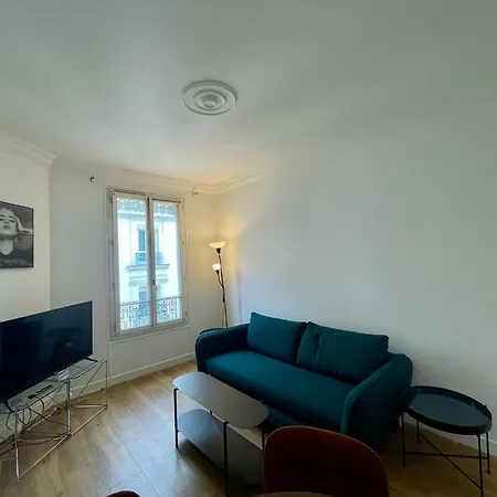 Tour Eiffel Maison De La Radio Apartment