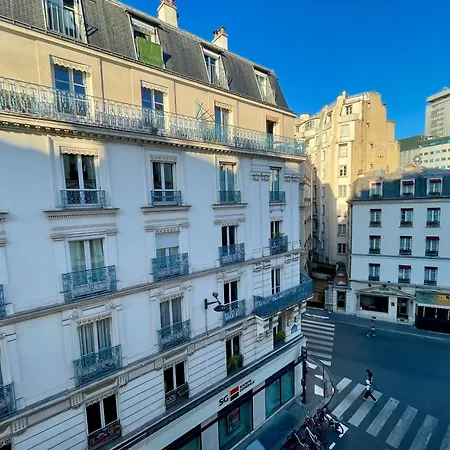 Tour Eiffel Maison De La Radio Apartman