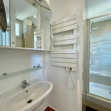 Tour Eiffel Maison De La Radio Apartman *